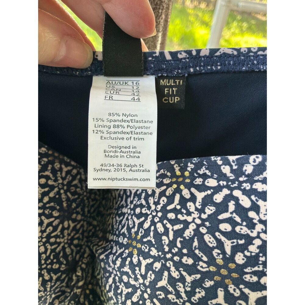 Sz 12 Large NipTuck Swim Multi Fit Cup One-Piece Navy Gold Geometric Molded Cup - Picture 6 of 6